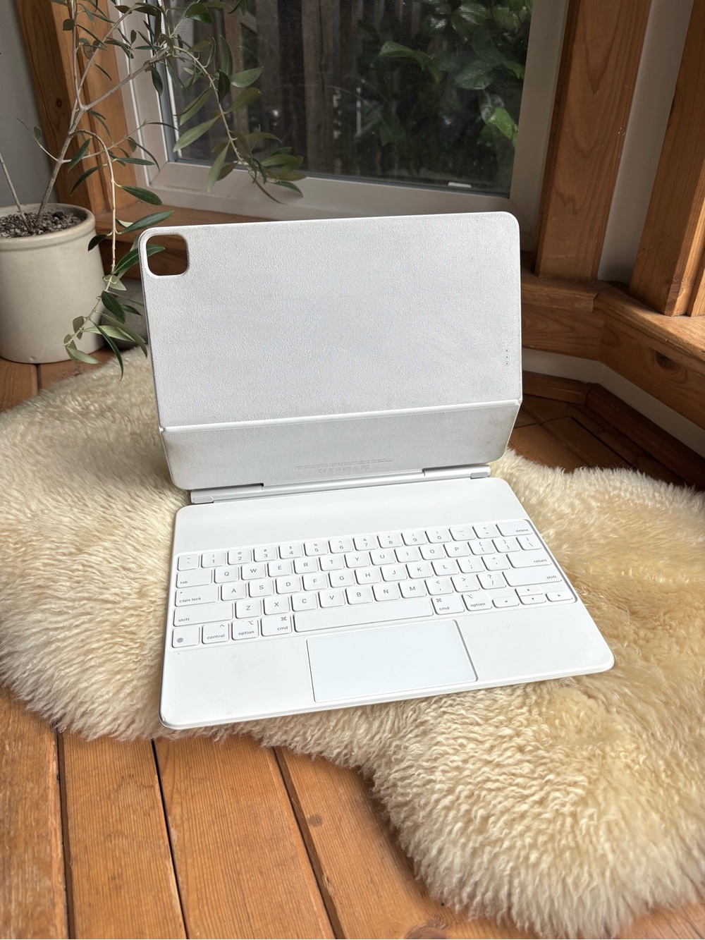 Apple Magic Keyboard for iPad Pro 13”